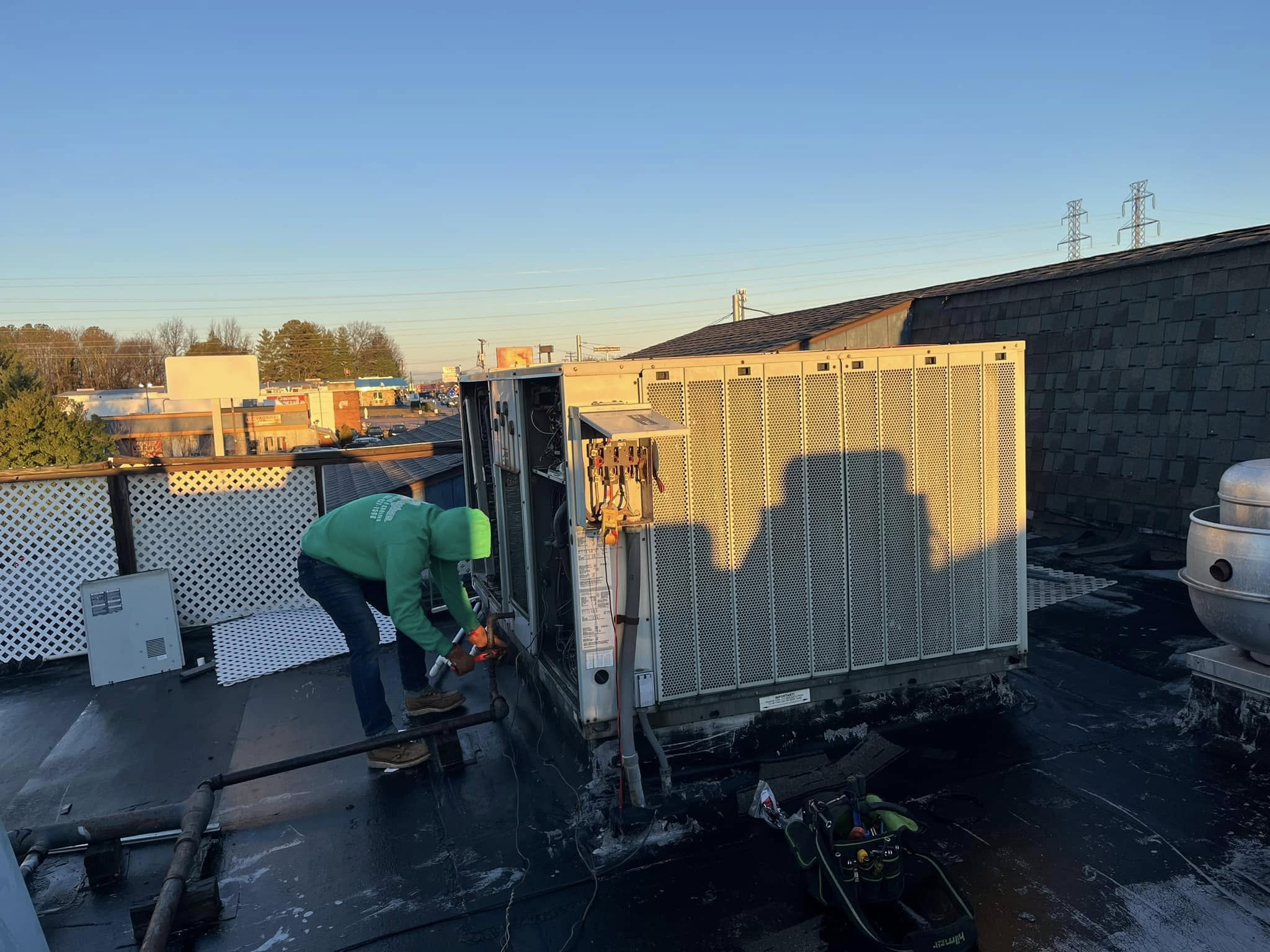 Commercial rooftop HVAC unit service